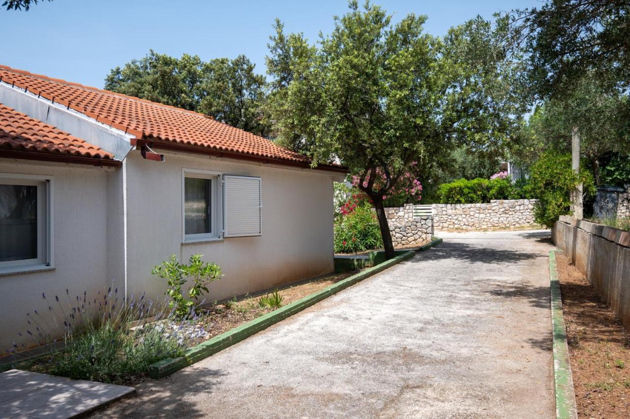 Apartments With A Parking Space Mandre, Pag - 16836 外观 照片